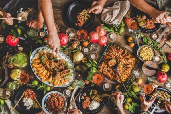 Gut-friendly snack trends 2025 with kombucha and probiotic bars
