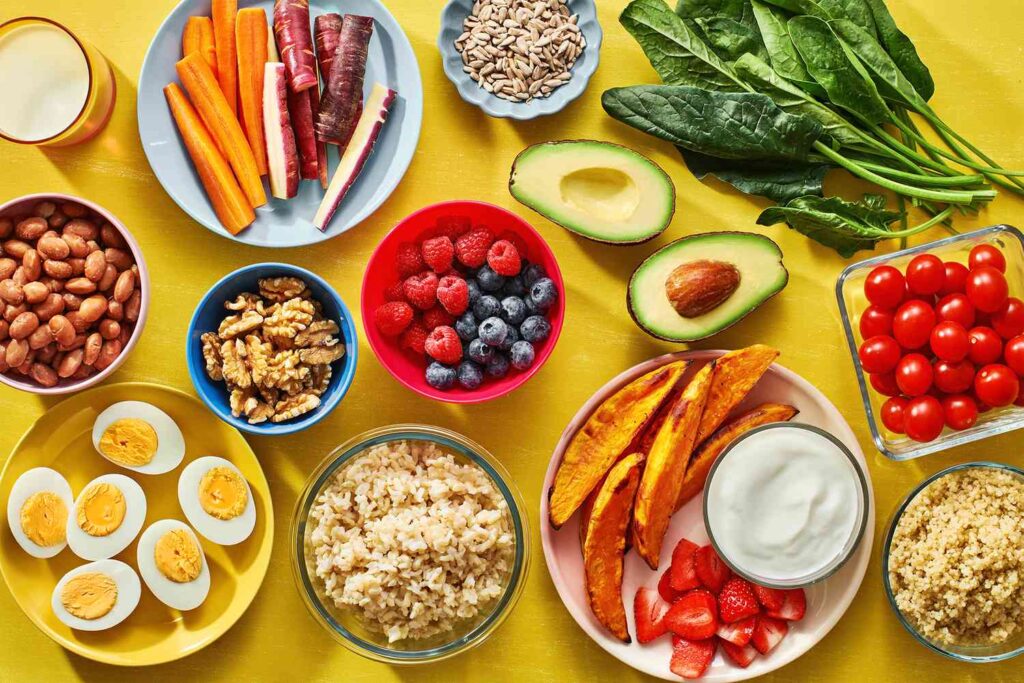 Healthy lunch ideas with salads, wraps, and power bowls for balanced nutrition.