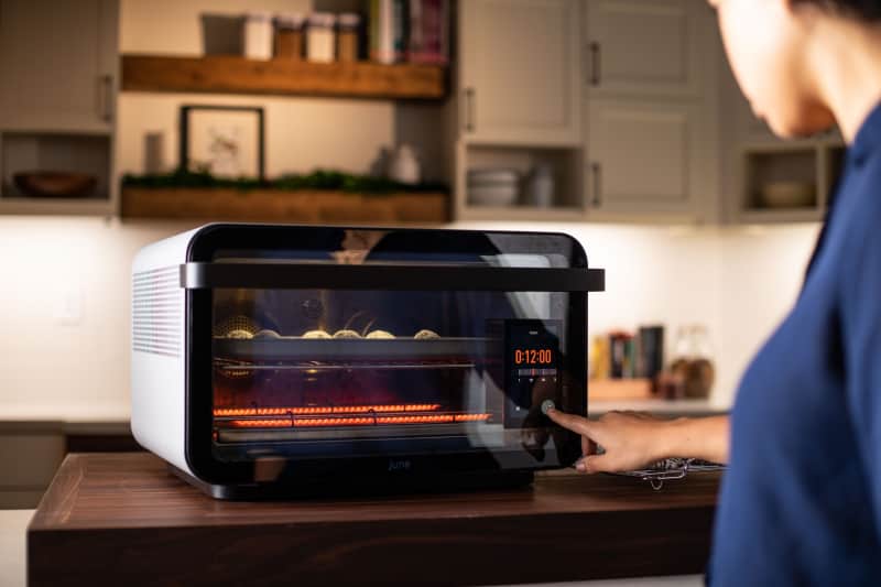 June intelligent countertop oven with AI and food recognition camera