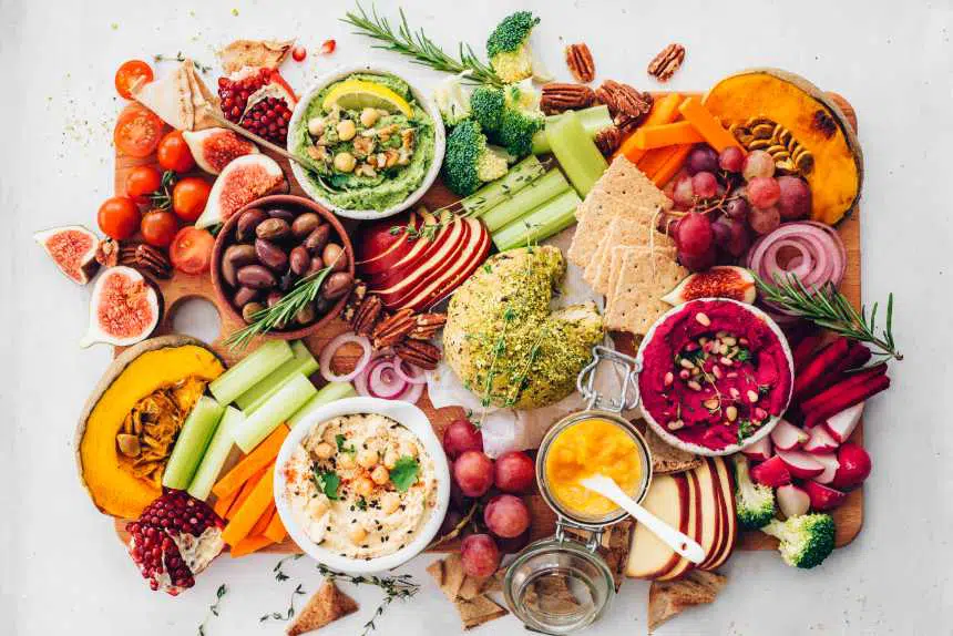 Plant-based protein appetizers with hummus and vegetables