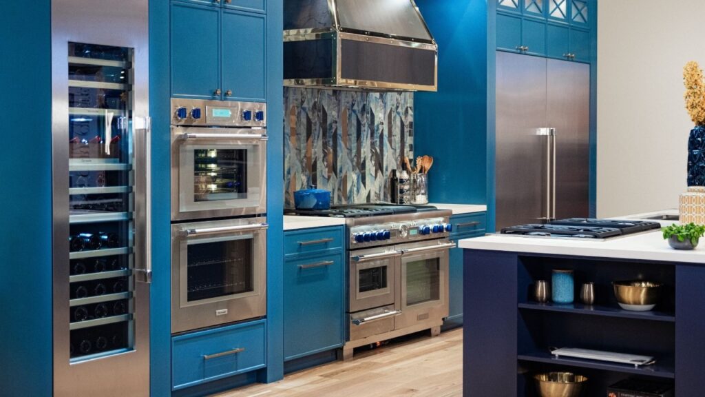 Smart kitchen appliances 2025 with connected features and energy-saving designs